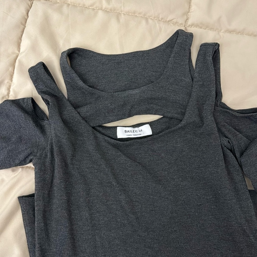 Bailey 44 grey long sleeve - Picture 2 of 5